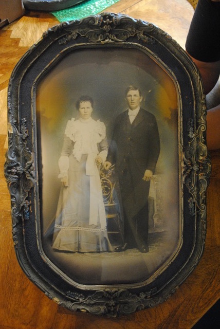 Secreto de matrimonio en una foto antigua